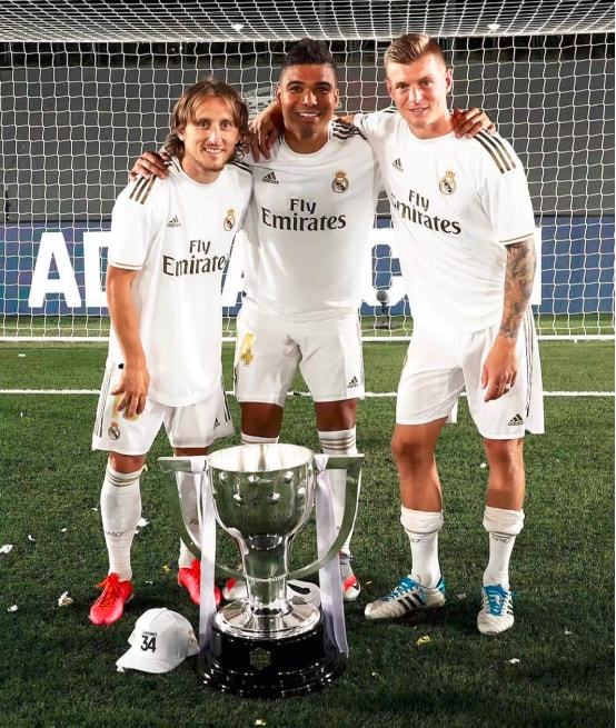 除现金外 除现金外