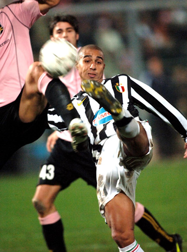 边后卫上抢 边后卫上抢